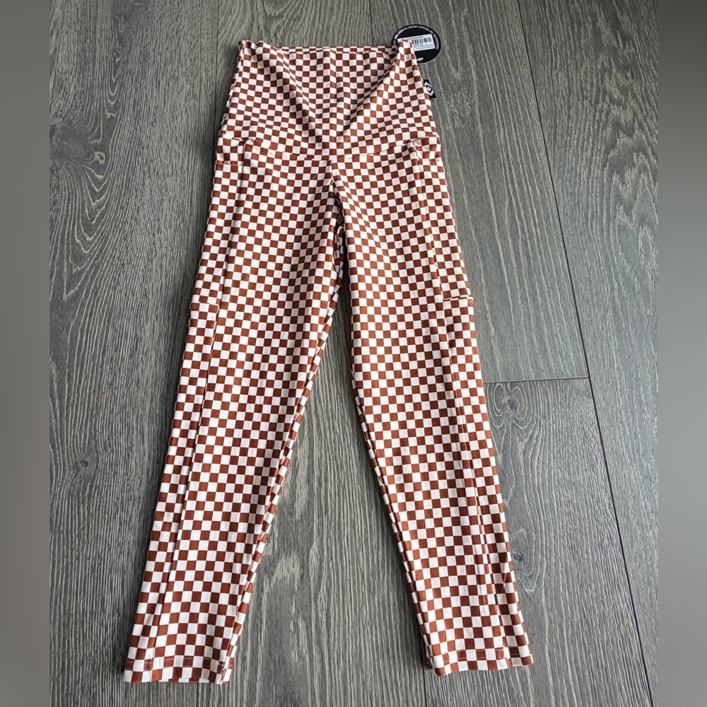 Exotica Grid Girl Performance Panel Pocket Extra High Waisted Capri Leggings